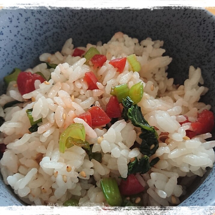 朝ごはんやお弁当に カリカリ梅と小松菜の混ぜご飯 レシピ 作り方 By ぼーずの母ちゃん 楽天レシピ 朝ごはんやお弁当に カリカリ梅と小松菜の混ぜご飯 レシピ 作り方 By ぼーずの母ちゃん 楽天レシピ